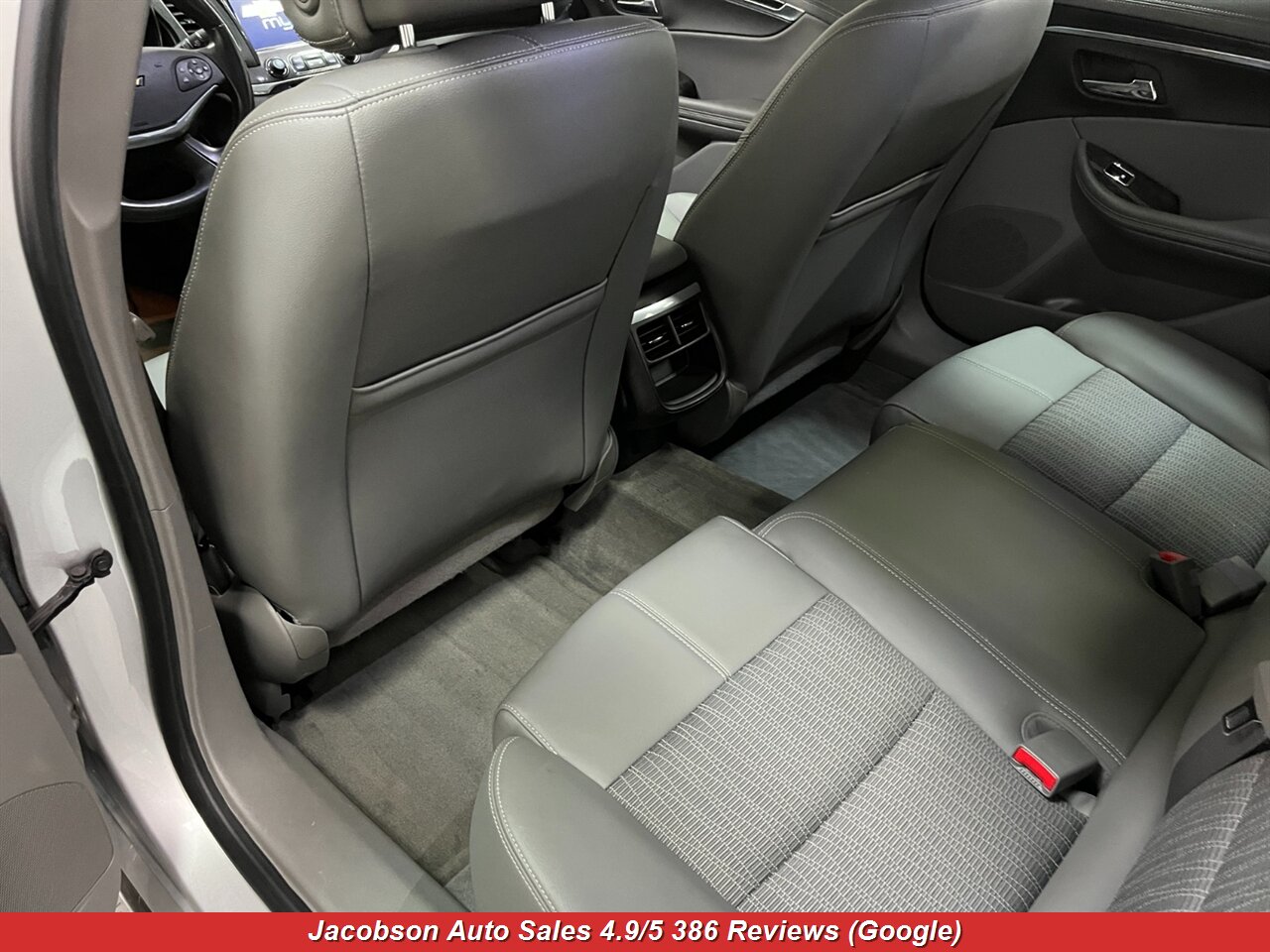 2014 Chevrolet Impala LT - Photo 29 - Oshkosh, WI 54901