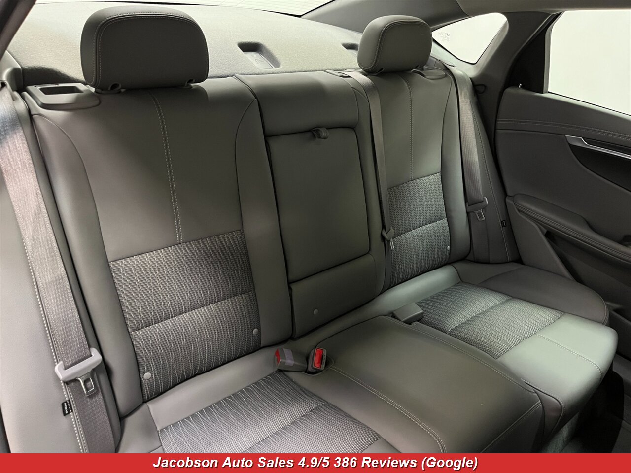 2014 Chevrolet Impala LT - Photo 42 - Oshkosh, WI 54901