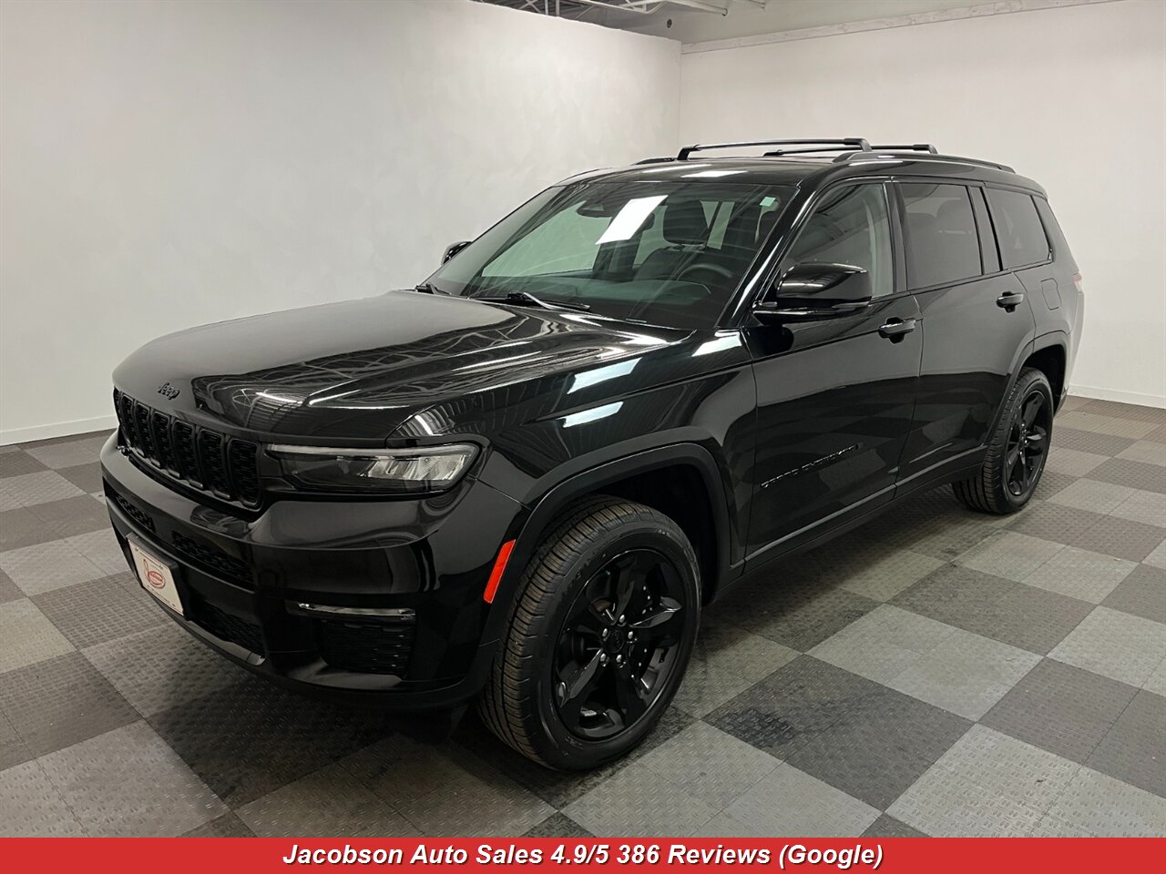 2023 Jeep Grand Cherokee L Limited 4x4   - Photo 1 - Oshkosh, WI 54901