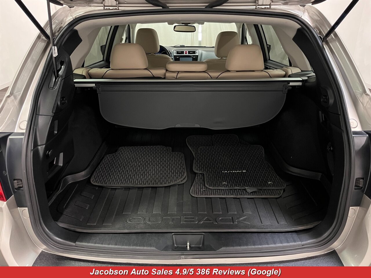 2015 Subaru Outback 2.5i Limited AWD - Photo 44 - Oshkosh, WI 54901