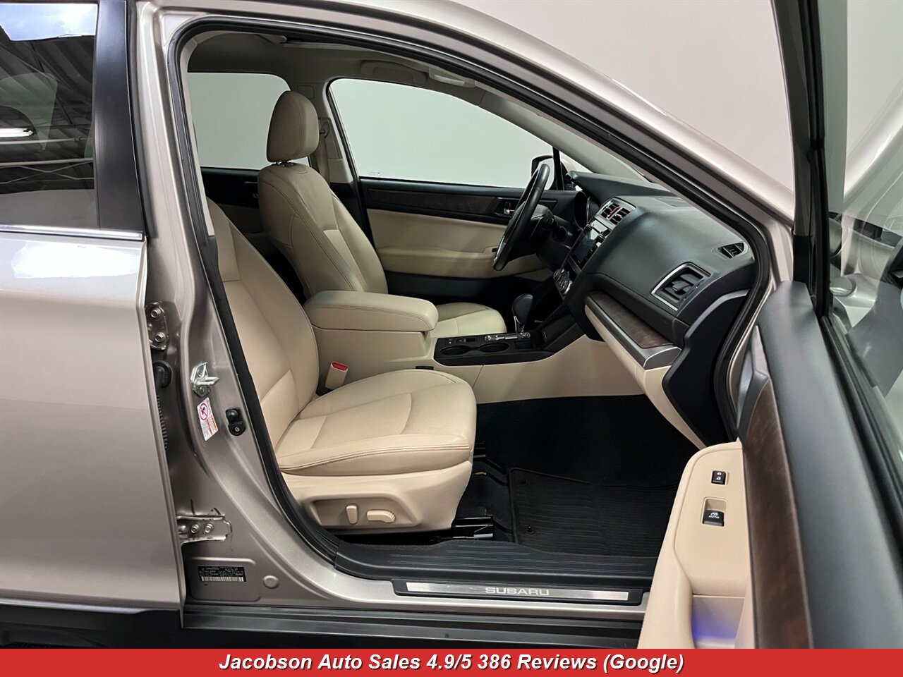 2015 Subaru Outback 2.5i Limited AWD - Photo 55 - Oshkosh, WI 54901