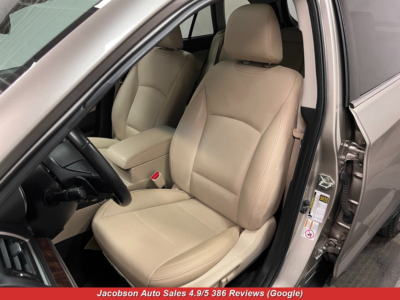 2015 Subaru Outback 2.5i Limited AWD - Photo 36 - Oshkosh, WI 54901