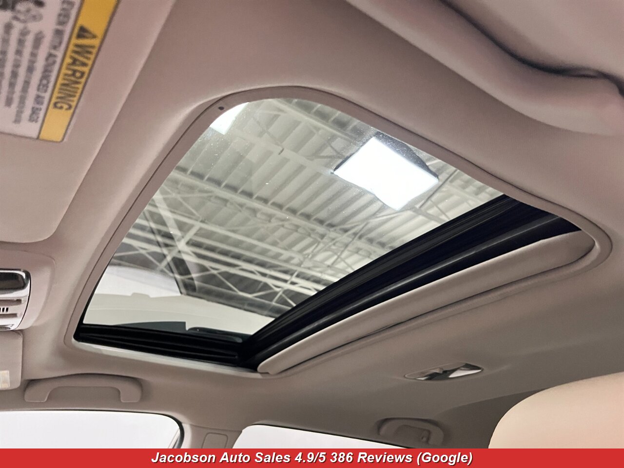 2015 Subaru Outback 2.5i Limited AWD - Photo 26 - Oshkosh, WI 54901
