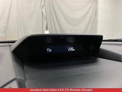 2019 Subaru Forester AWD   - Photo 8 - Oshkosh, WI 54901