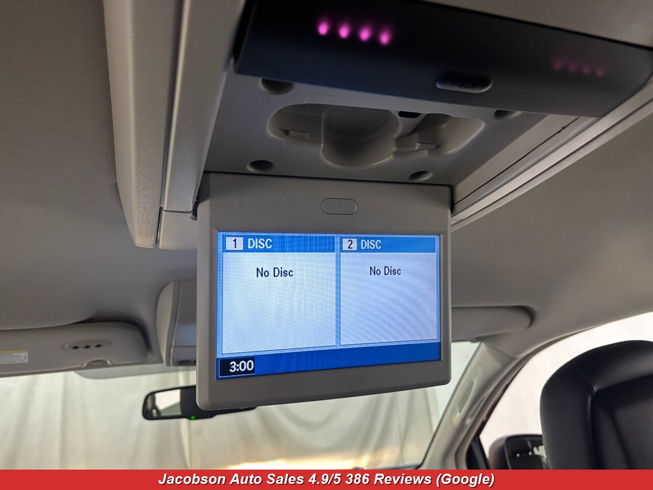 2013 Chrysler Town & Country Touring - Photo 30 - Oshkosh, WI 54901