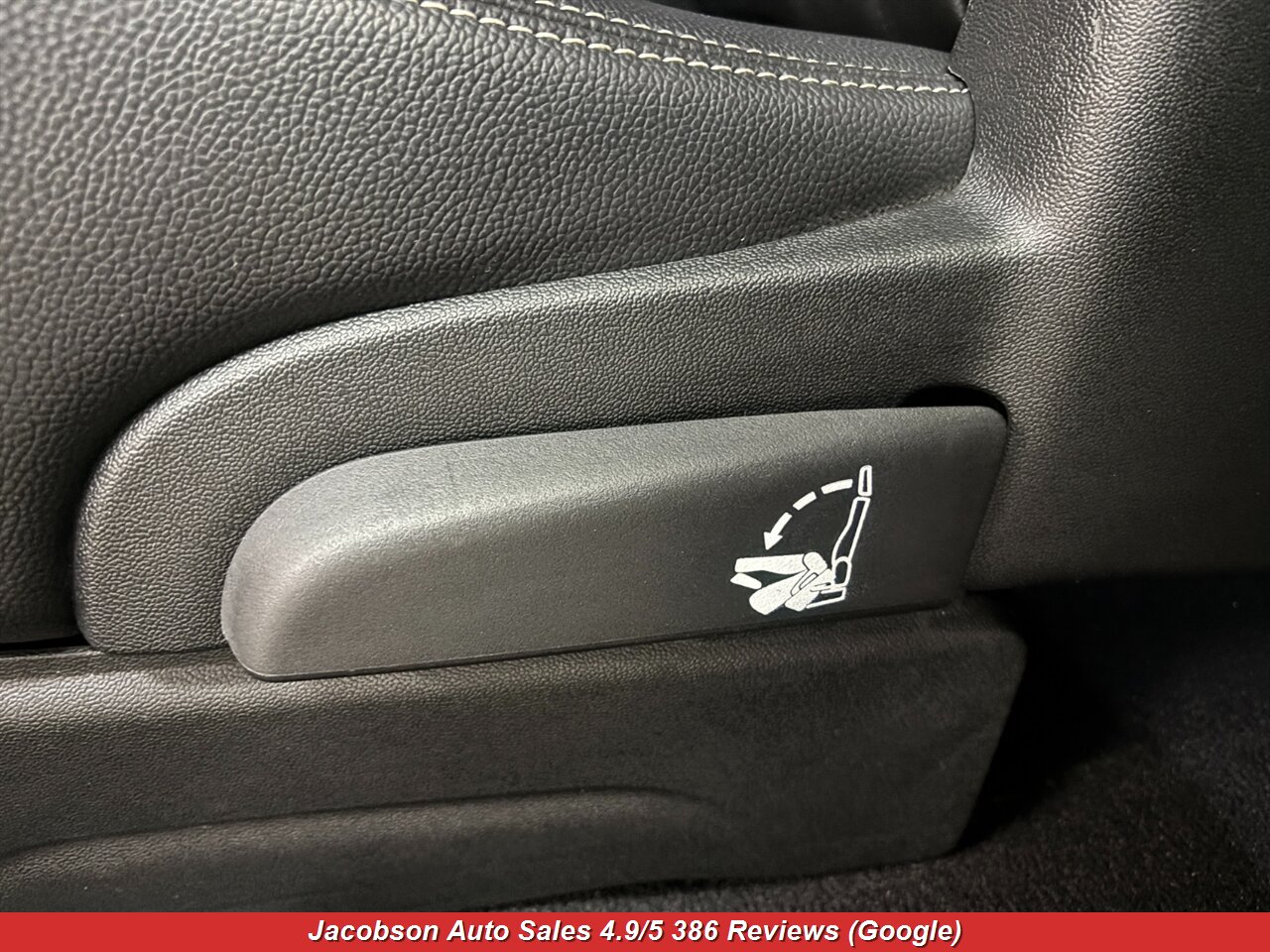 2013 Chrysler Town & Country Touring - Photo 29 - Oshkosh, WI 54901