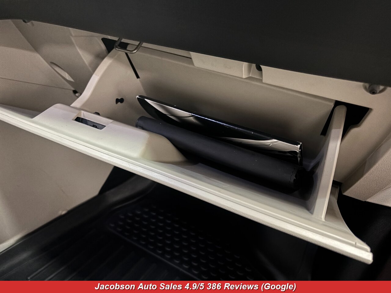 2013 Chrysler Town & Country Touring - Photo 40 - Oshkosh, WI 54901