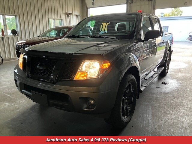 2019 Nissan Frontier SV Crew Cab SWB 4x4  