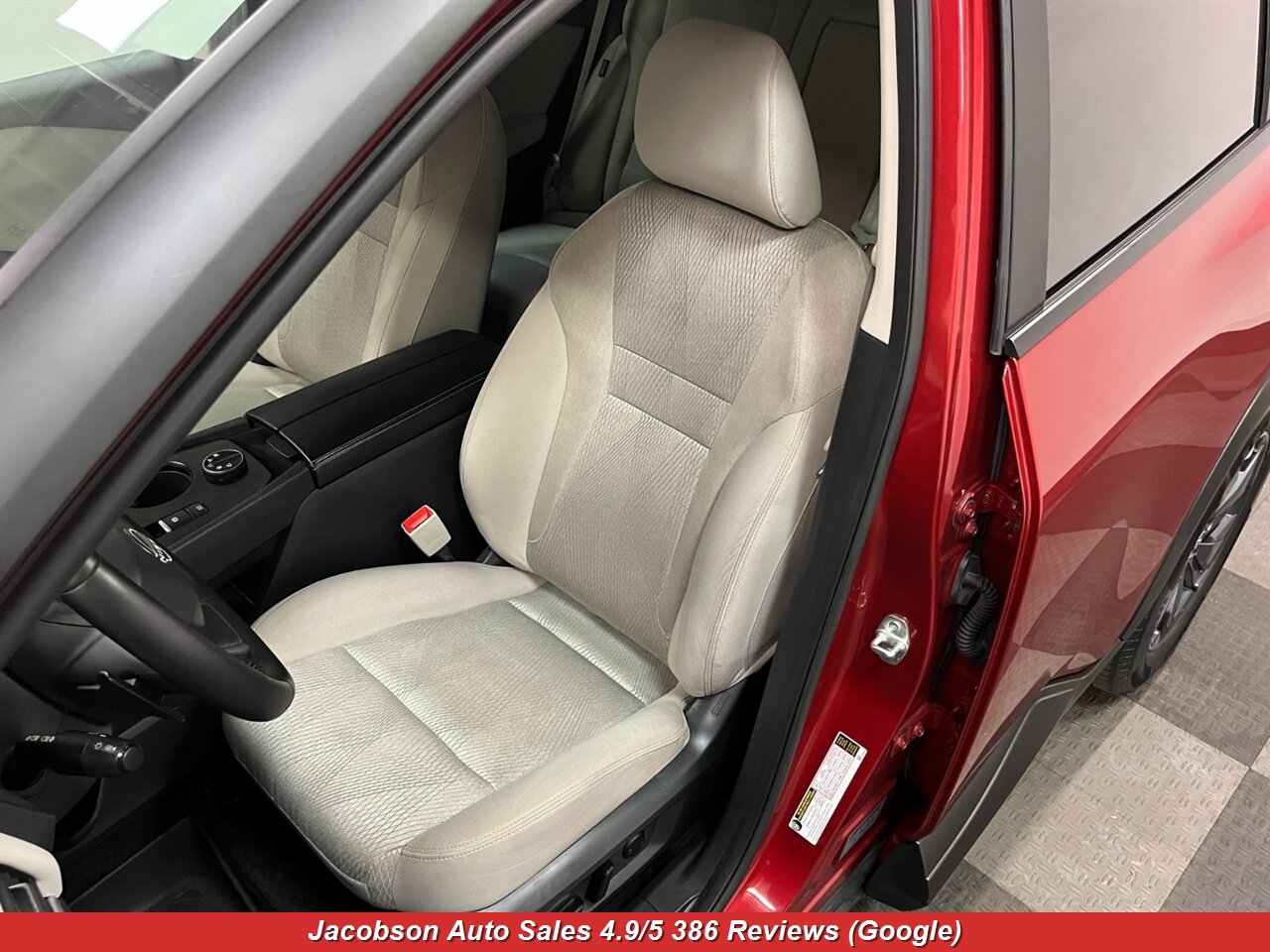 2025 Nissan Rogue SV AWD - Photo 30 - Oshkosh, WI 54901