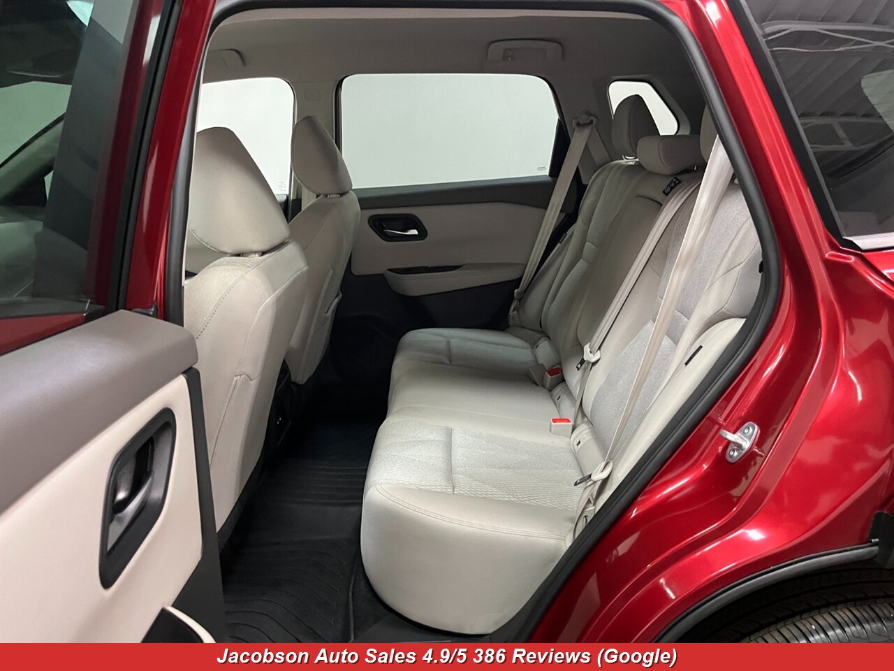 2025 Nissan Rogue SV AWD - Photo 36 - Oshkosh, WI 54901