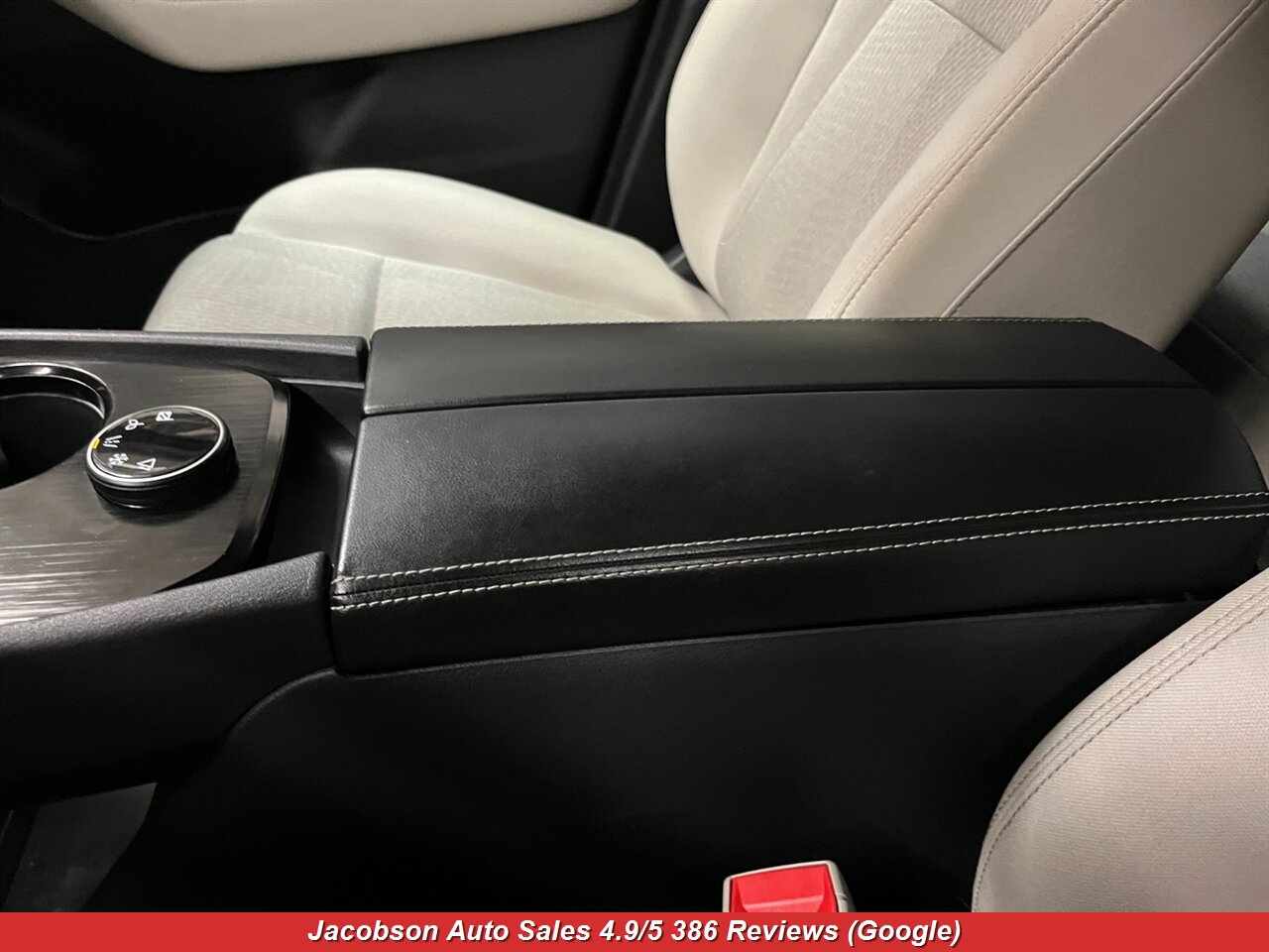 2025 Nissan Rogue SV AWD - Photo 24 - Oshkosh, WI 54901