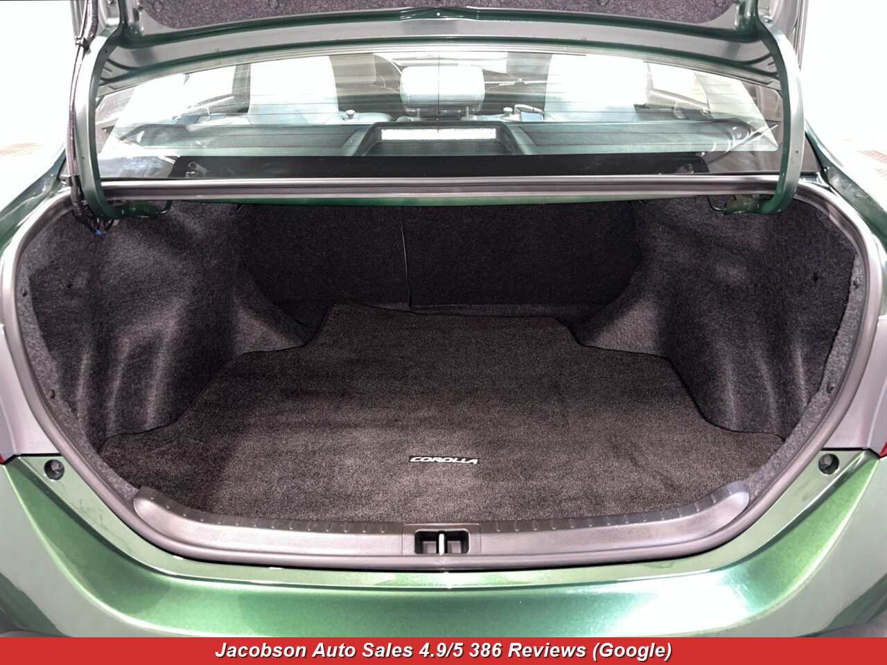 2014 Toyota Corolla LE Eco - Photo 32 - Oshkosh, WI 54901