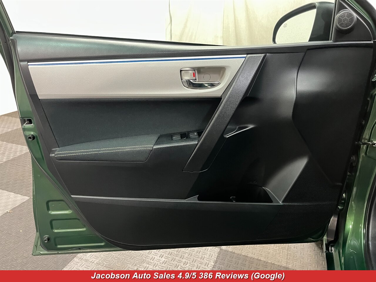 2014 Toyota Corolla LE Eco - Photo 19 - Oshkosh, WI 54901