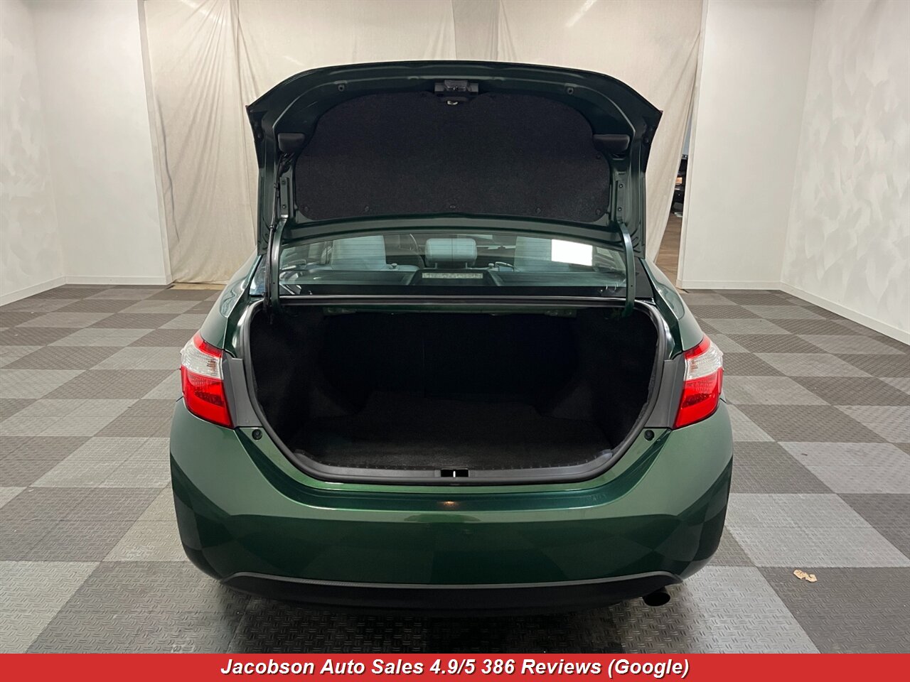 2014 Toyota Corolla LE Eco - Photo 31 - Oshkosh, WI 54901