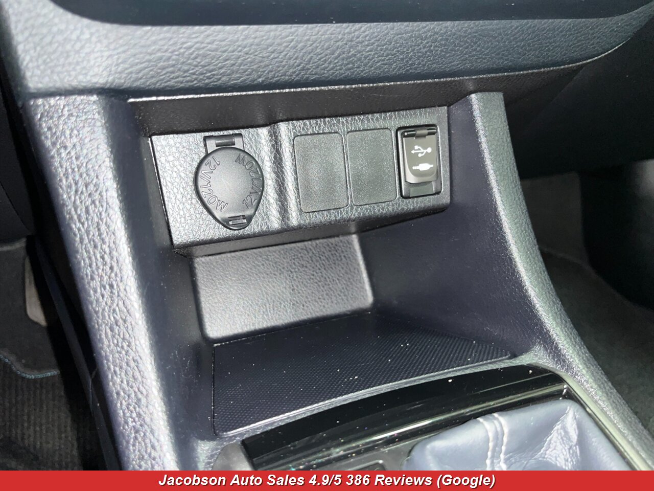 2014 Toyota Corolla LE Eco - Photo 13 - Oshkosh, WI 54901