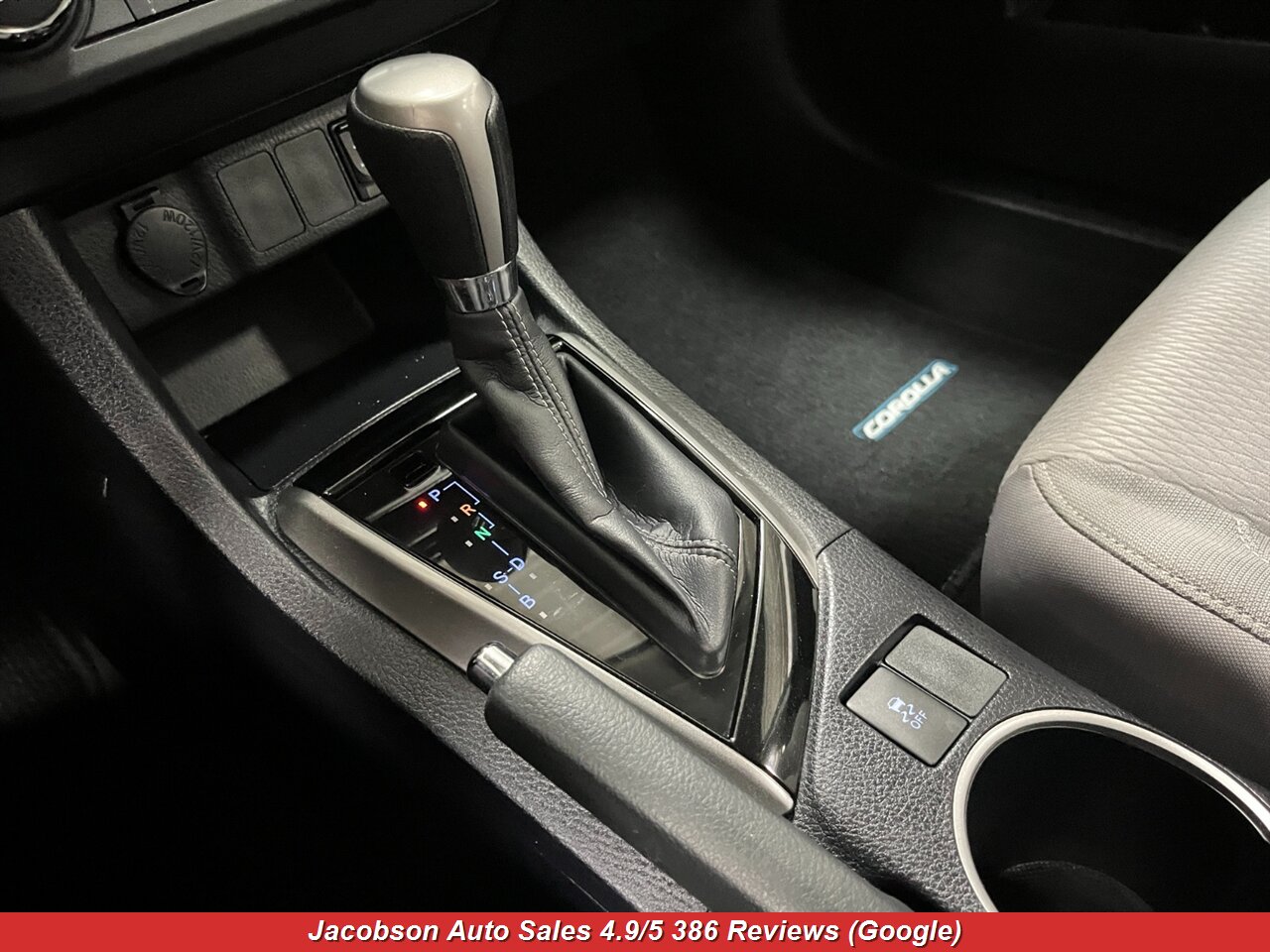 2014 Toyota Corolla LE Eco - Photo 14 - Oshkosh, WI 54901