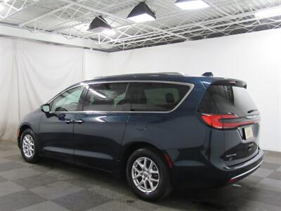 2021 Chrysler Pacifica Touring L   - Photo 52 - Oshkosh, WI 54901