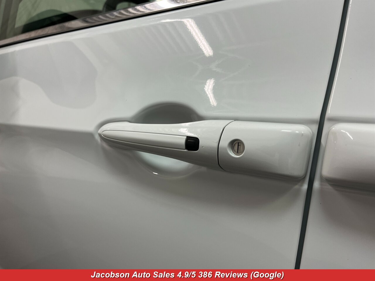 2023 Chrysler Voyager LX - Photo 28 - Oshkosh, WI 54901