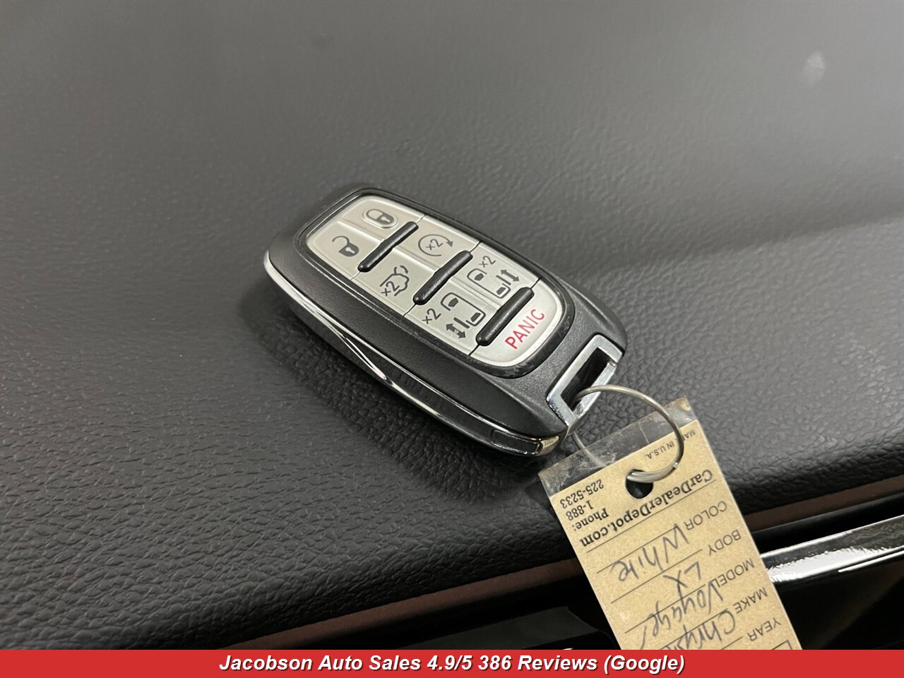 2023 Chrysler Voyager LX - Photo 25 - Oshkosh, WI 54901