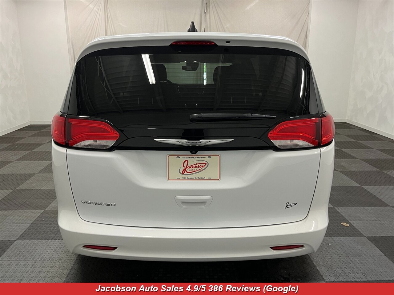 2023 Chrysler Voyager LX - Photo 40 - Oshkosh, WI 54901