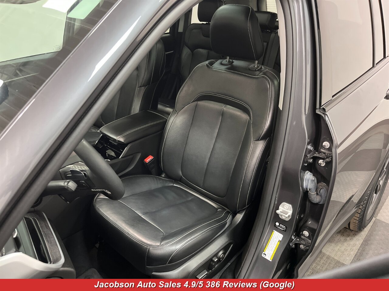 2022 Jeep Grand Cherokee 4xe 4x4 - Photo 33 - Oshkosh, WI 54901