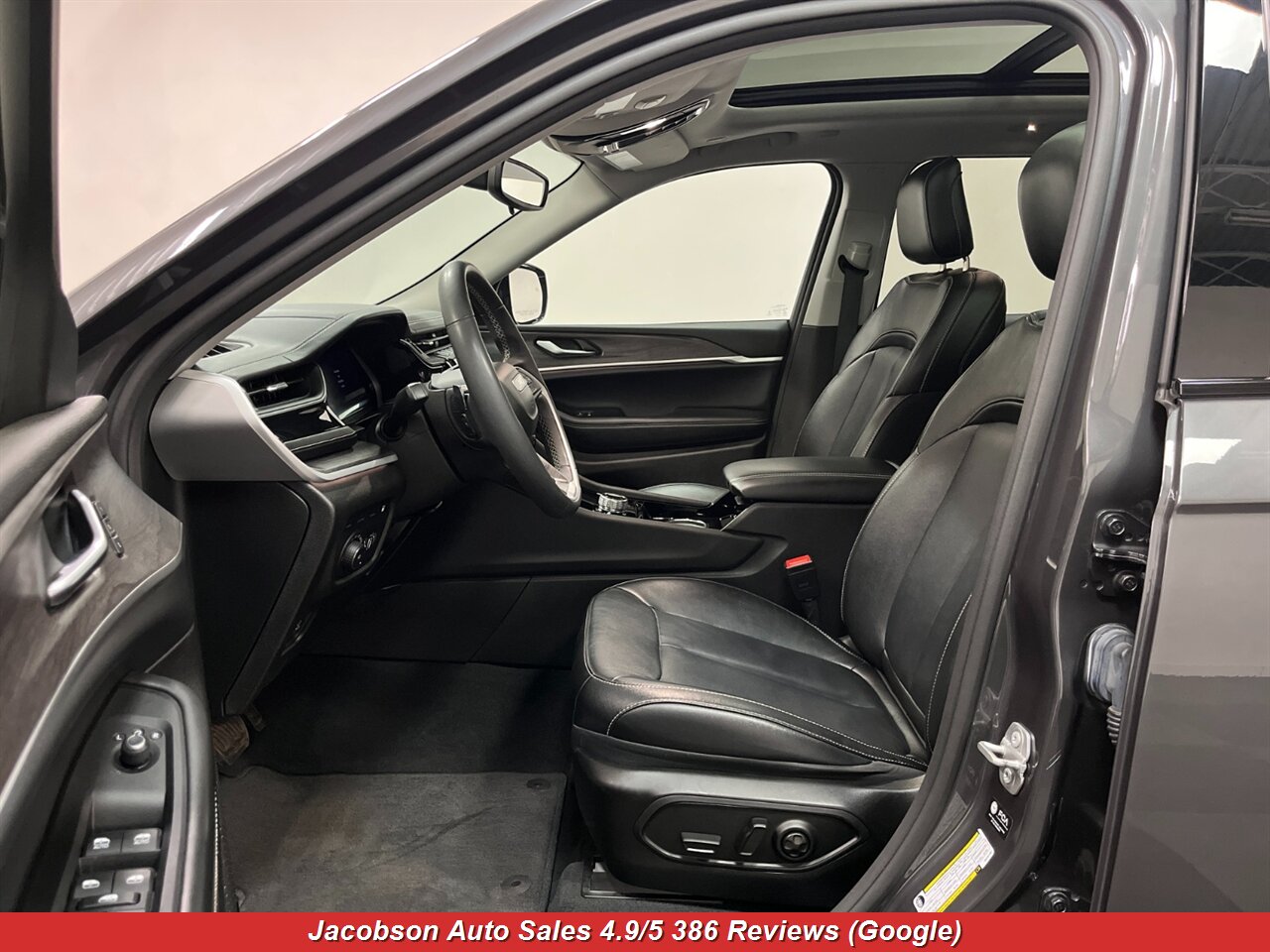 2022 Jeep Grand Cherokee 4xe 4x4 - Photo 35 - Oshkosh, WI 54901