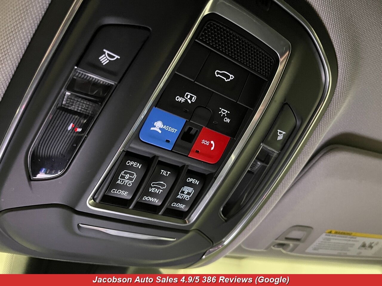 2022 Jeep Grand Cherokee 4xe 4x4 - Photo 26 - Oshkosh, WI 54901