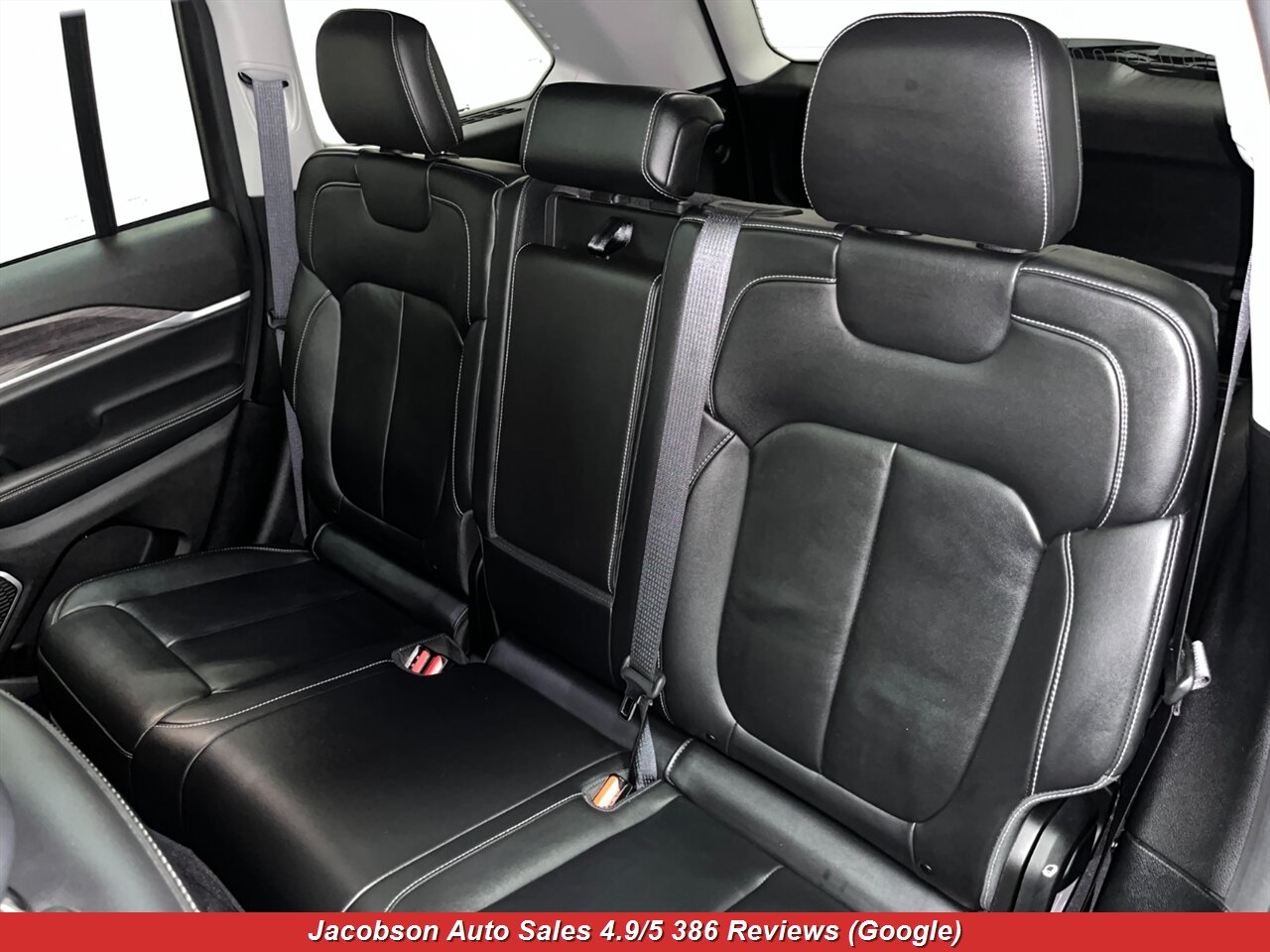 2022 Jeep Grand Cherokee 4xe 4x4 - Photo 37 - Oshkosh, WI 54901