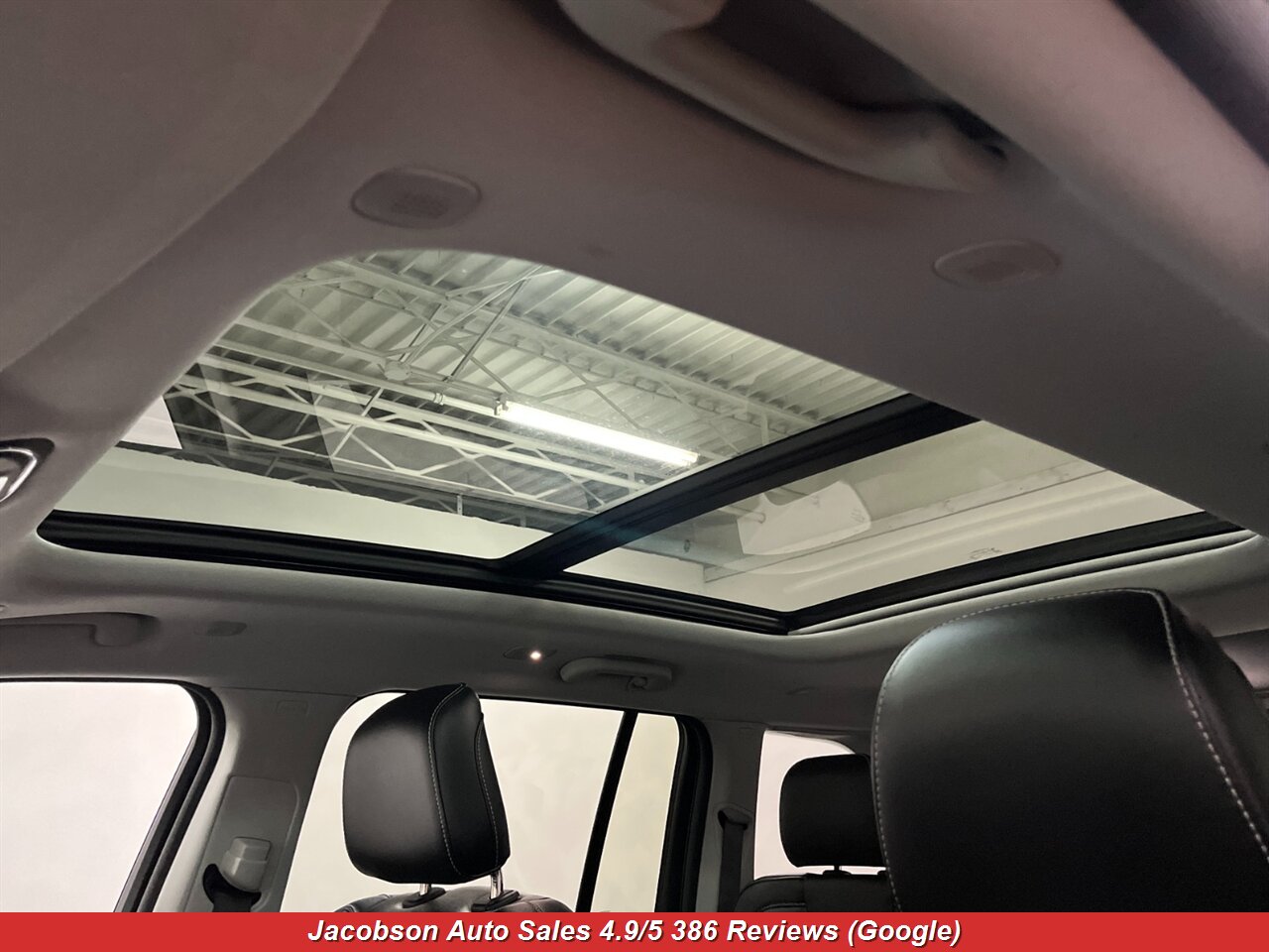 2022 Jeep Grand Cherokee 4xe 4x4 - Photo 27 - Oshkosh, WI 54901