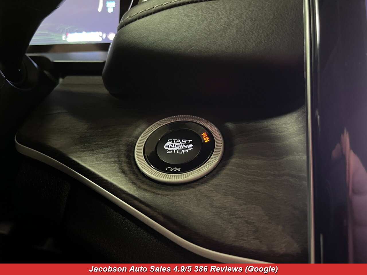 2022 Jeep Grand Cherokee 4xe 4x4 - Photo 13 - Oshkosh, WI 54901