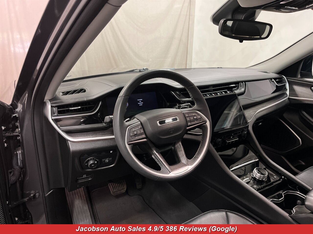 2022 Jeep Grand Cherokee 4xe 4x4 - Photo 5 - Oshkosh, WI 54901