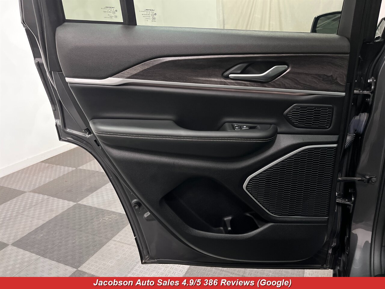 2022 Jeep Grand Cherokee 4xe 4x4 - Photo 36 - Oshkosh, WI 54901