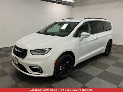 2022 Chrysler Pacifica Touring L AWD Van