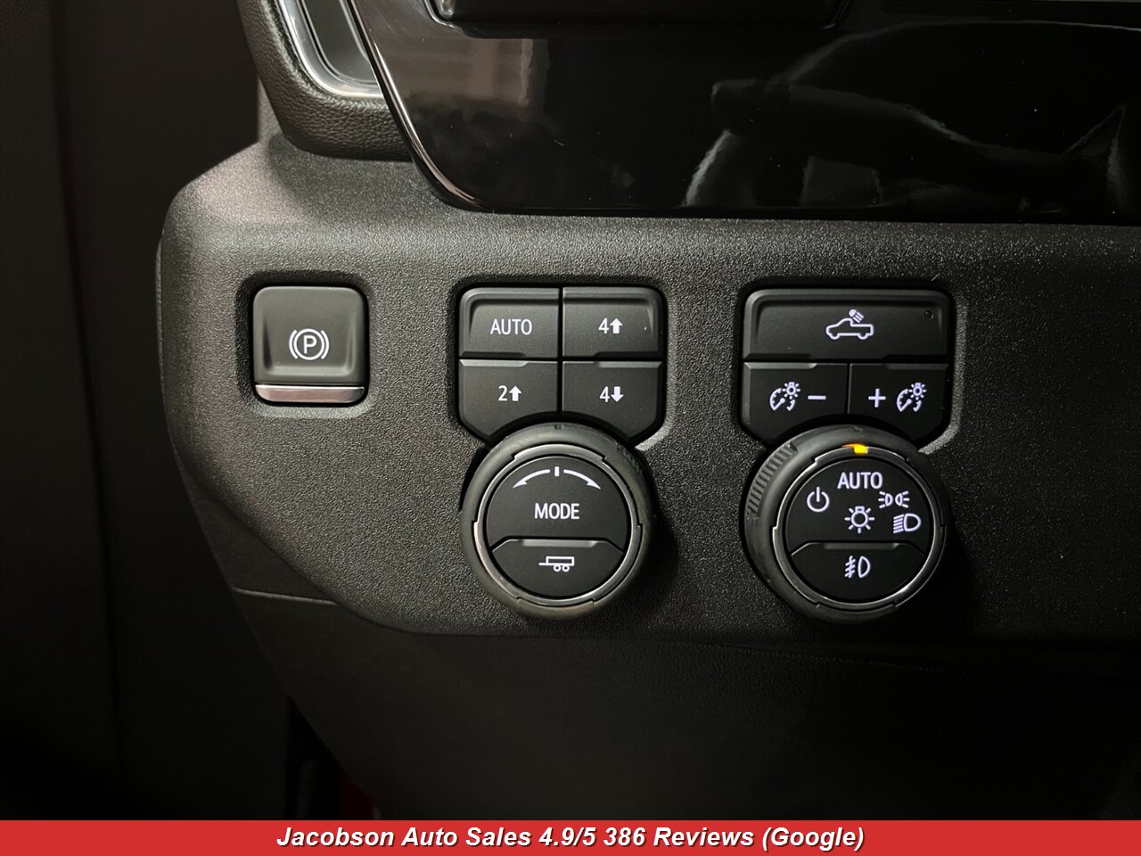 2026 Chevrolet Silverado 1500 RST Crew Cab 4x4 SB - Photo 6 - Oshkosh, WI 54901