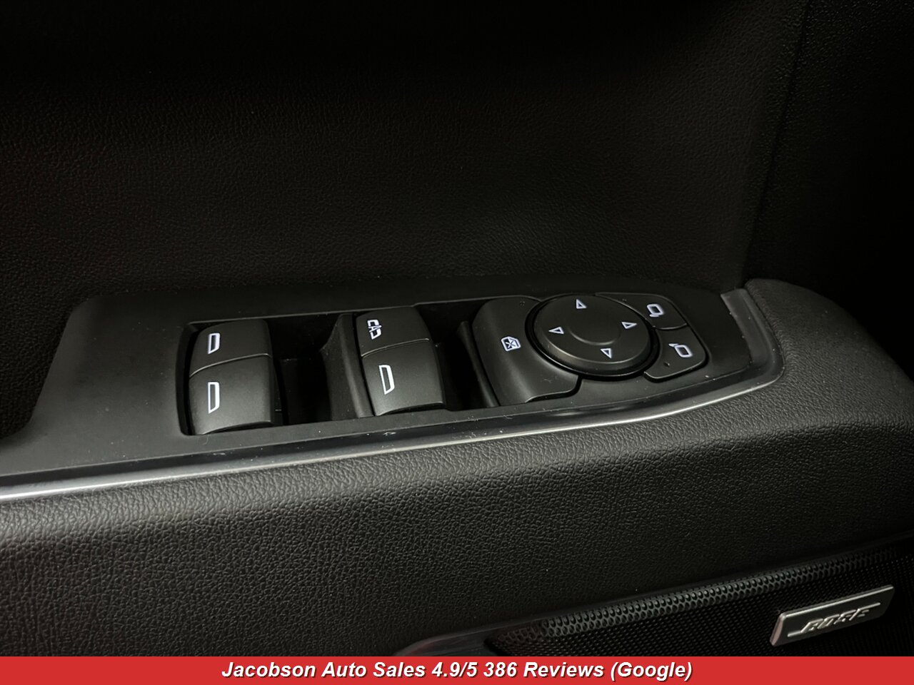 2026 Chevrolet Silverado 1500 RST Crew Cab 4x4 SB - Photo 33 - Oshkosh, WI 54901
