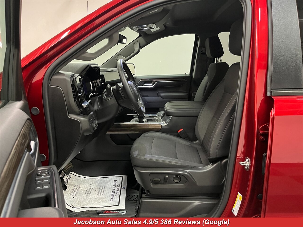 2026 Chevrolet Silverado 1500 RST Crew Cab 4x4 SB - Photo 36 - Oshkosh, WI 54901