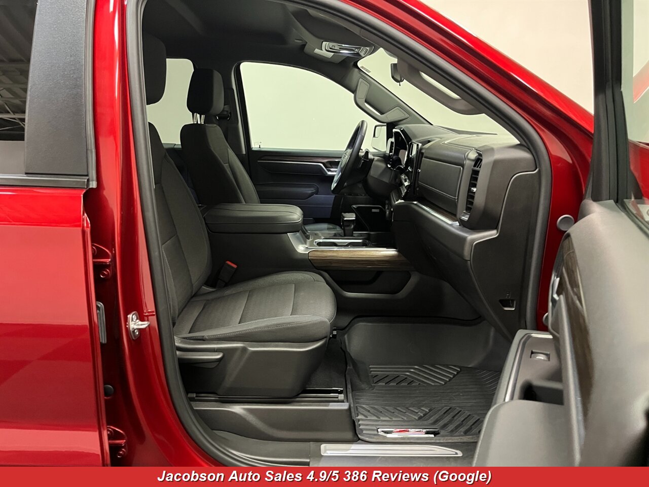 2026 Chevrolet Silverado 1500 RST Crew Cab 4x4 SB - Photo 49 - Oshkosh, WI 54901