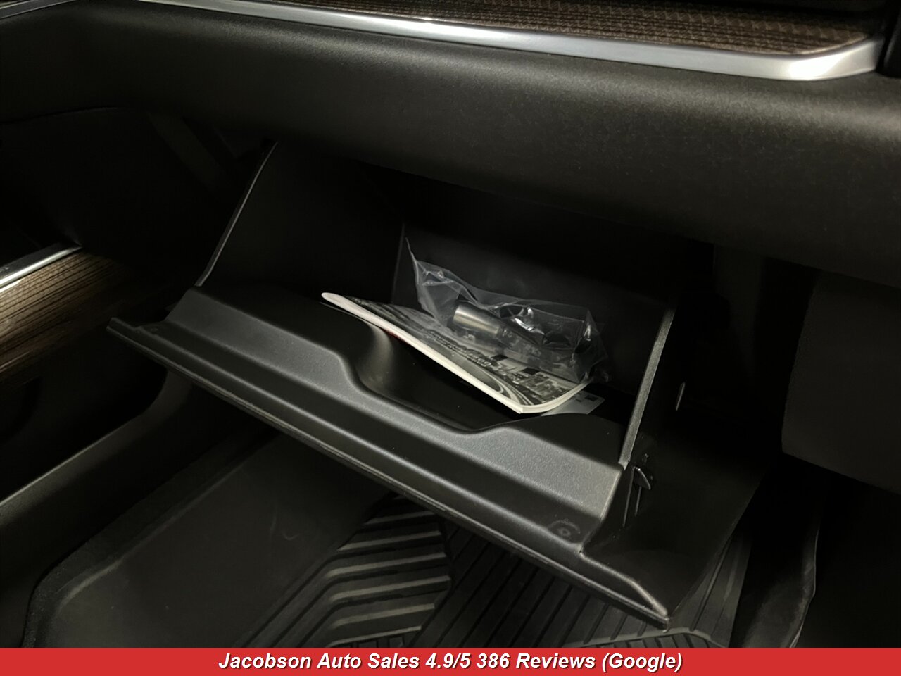 2026 Chevrolet Silverado 1500 RST Crew Cab 4x4 SB - Photo 52 - Oshkosh, WI 54901