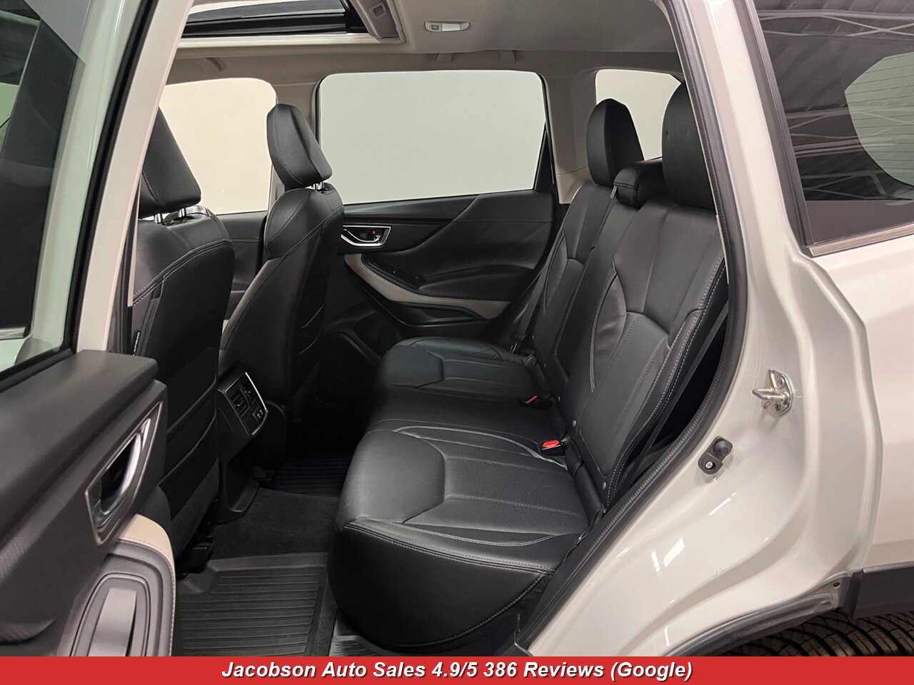 2023 Subaru Forester Limited AWD - Photo 37 - Oshkosh, WI 54901