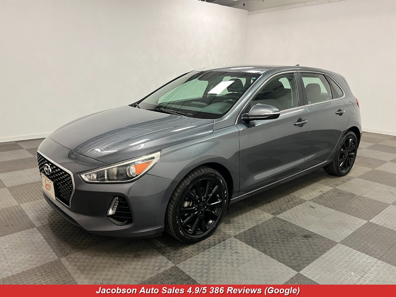 2018 Hyundai ELANTRA GT   - Photo 1 - Oshkosh, WI 54901