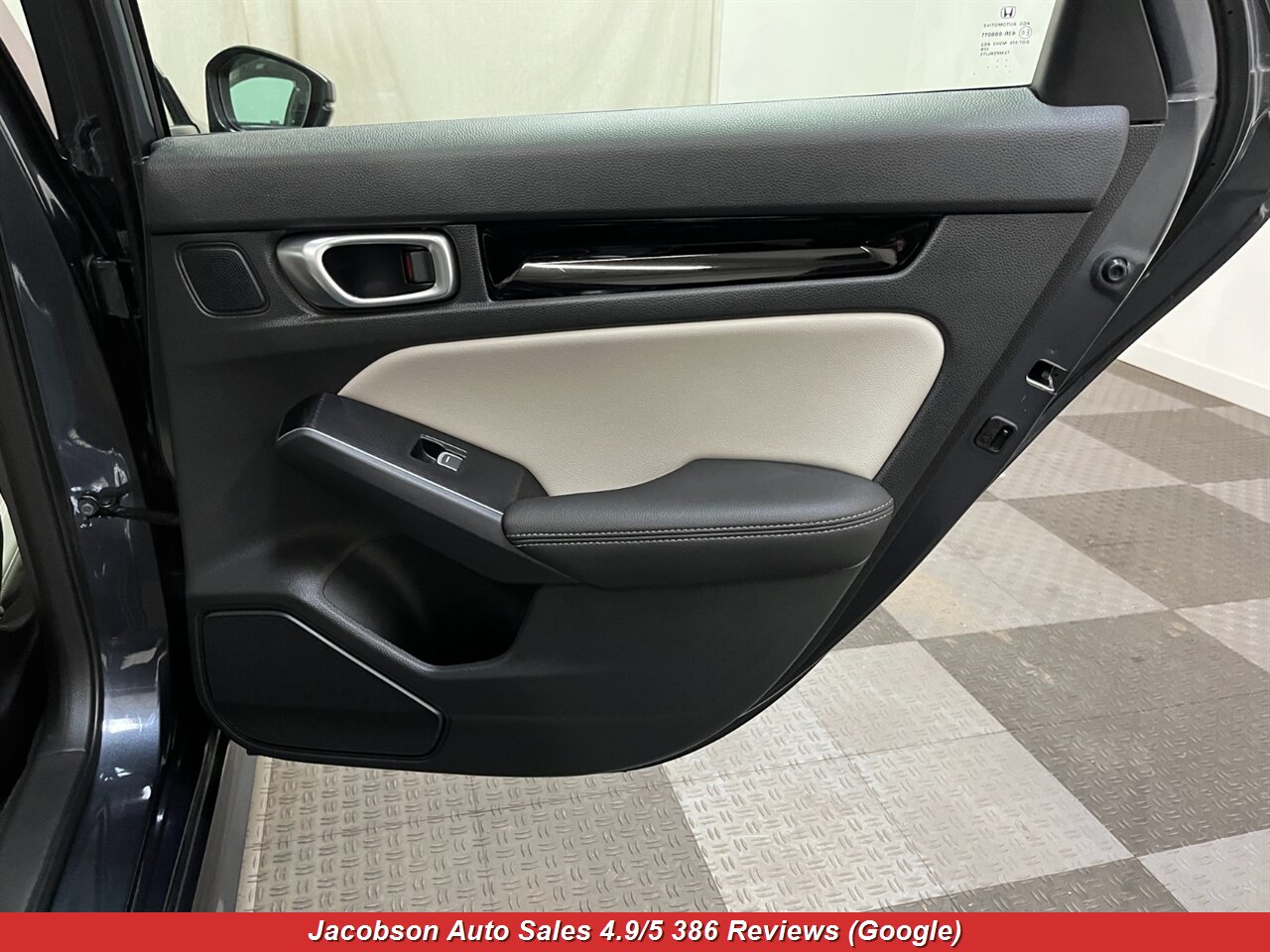 2023 Honda Civic Touring - Photo 37 - Oshkosh, WI 54901