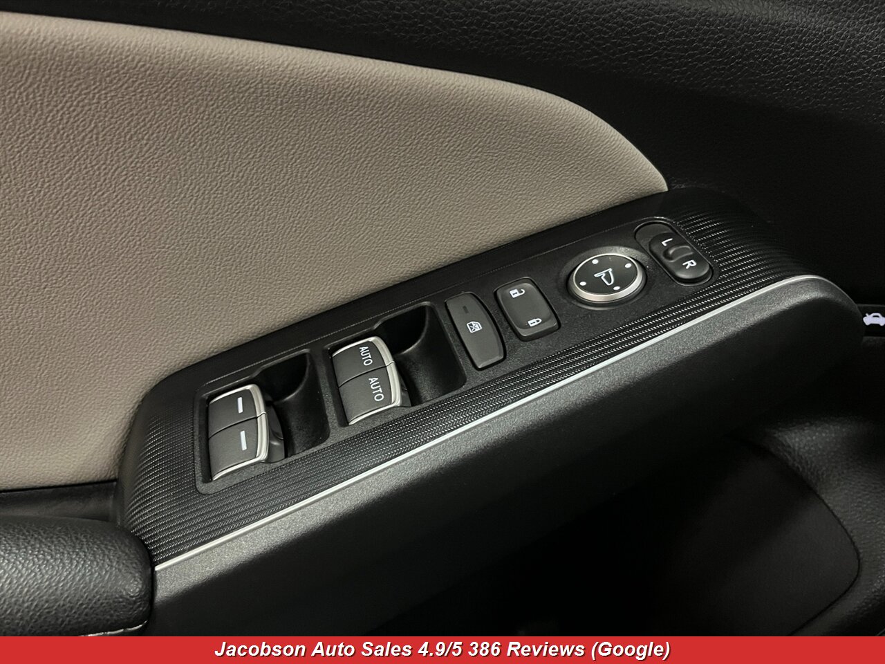 2023 Honda Civic Touring - Photo 30 - Oshkosh, WI 54901