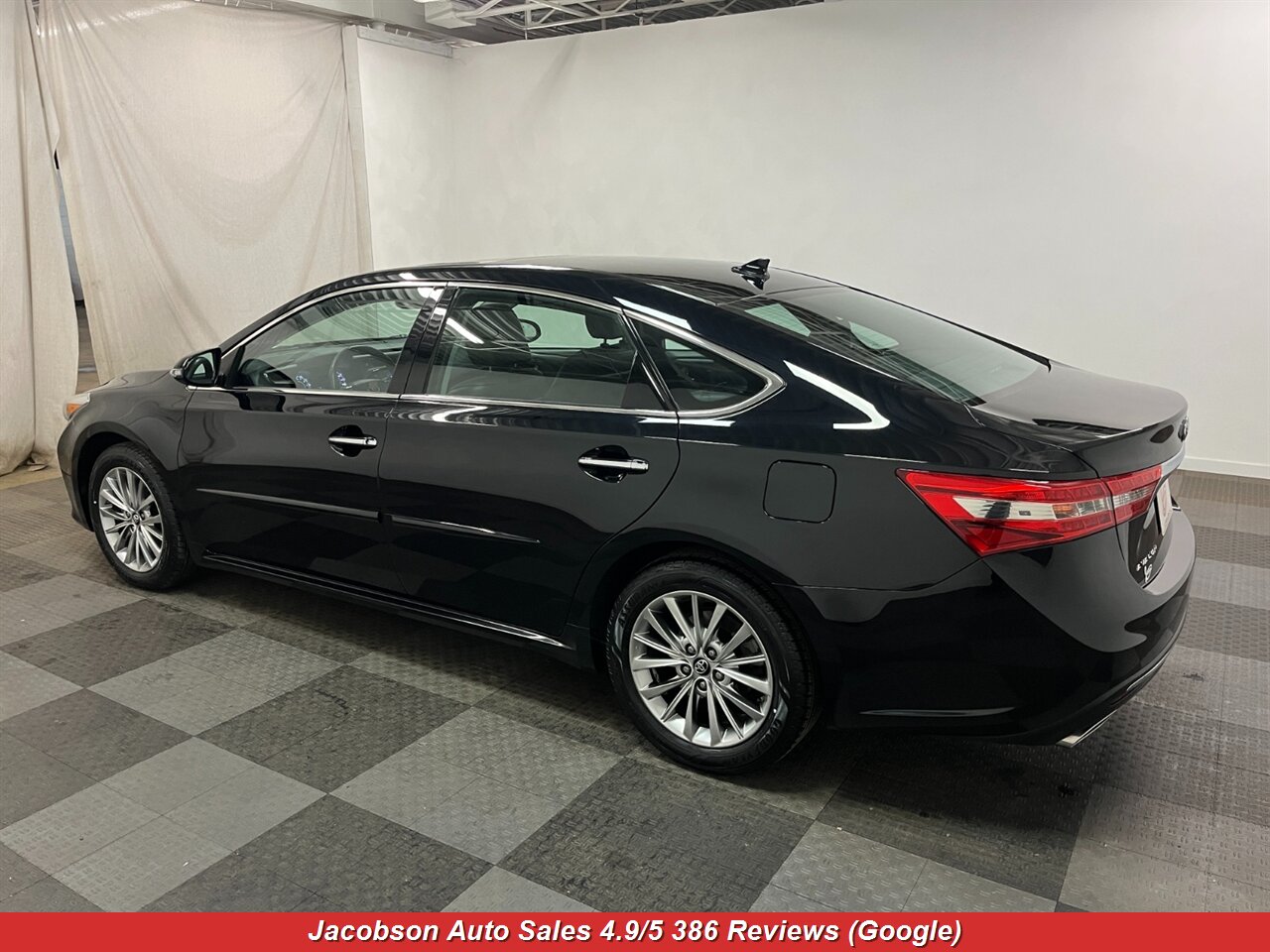 2018 Toyota Avalon Limited - Photo 52 - Oshkosh, WI 54901