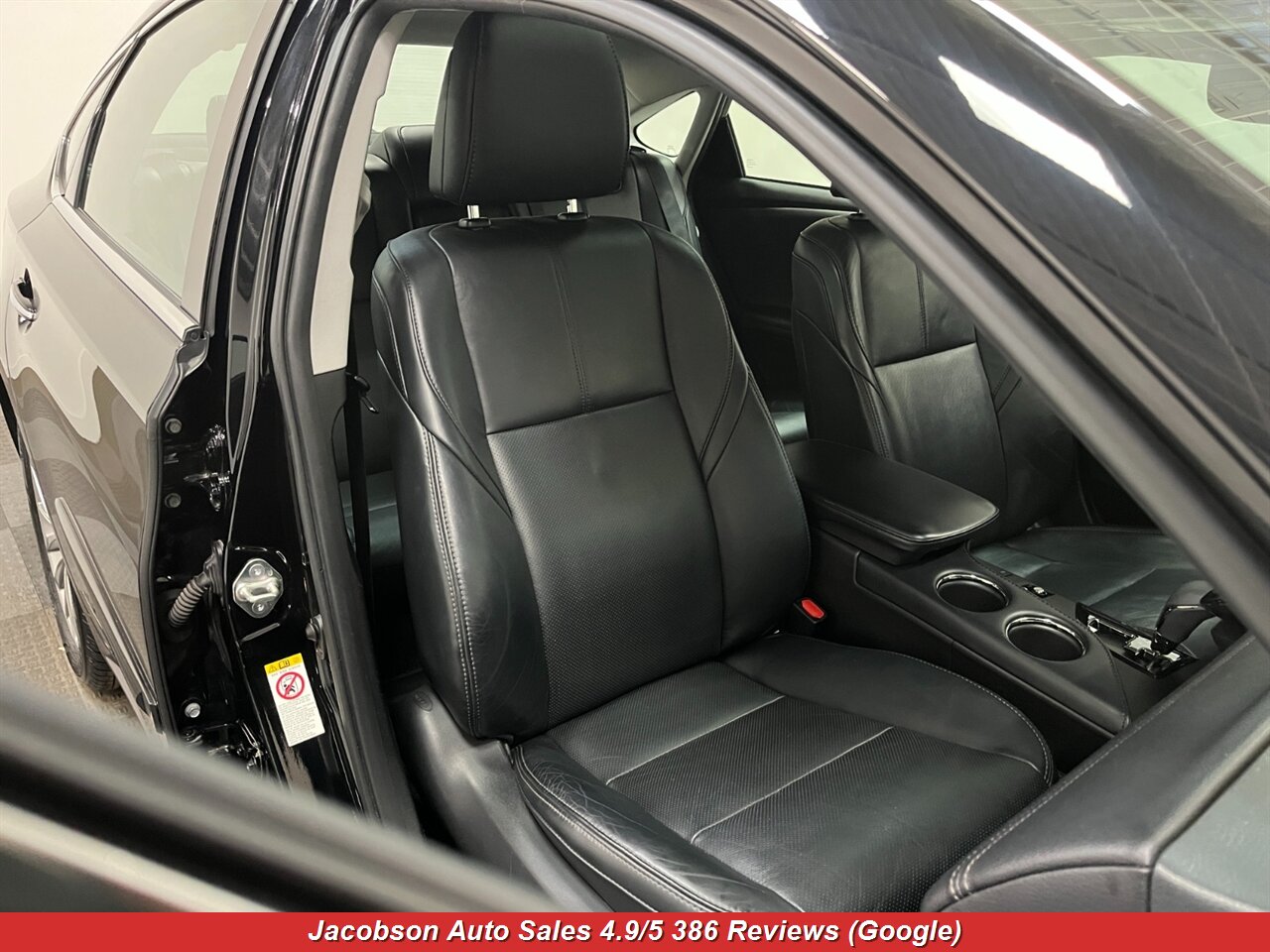 2018 Toyota Avalon Limited - Photo 44 - Oshkosh, WI 54901