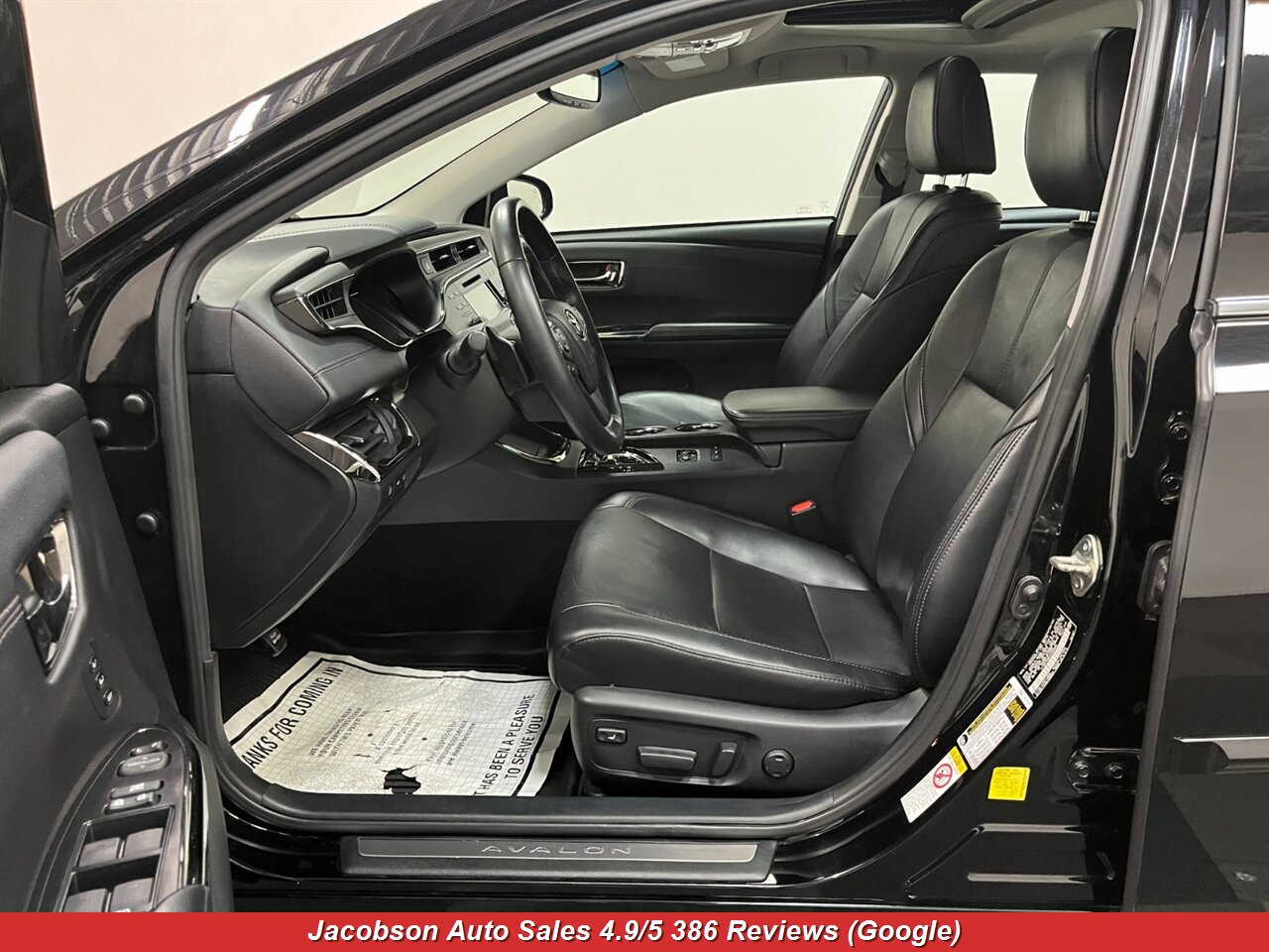 2018 Toyota Avalon Limited - Photo 34 - Oshkosh, WI 54901