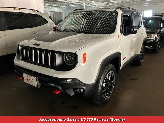 2023 Jeep Renegade Trailhawk 4x4 - Photo 1 - Oshkosh, WI 54901