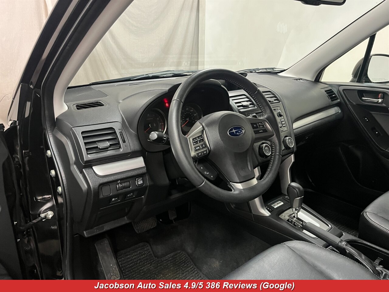 2014 Subaru Forester 2.5i Limited AWD - Photo 5 - Oshkosh, WI 54901