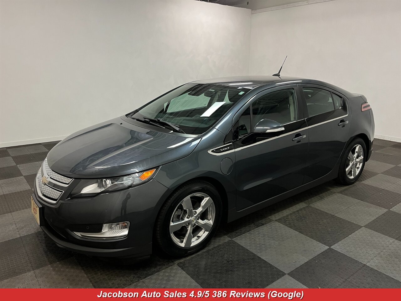 2013 Chevrolet Volt Premium   - Photo 1 - Oshkosh, WI 54901