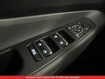 2022 Hyundai SANTA FE SEL AWD   - Photo 3 - Oshkosh, WI 54901