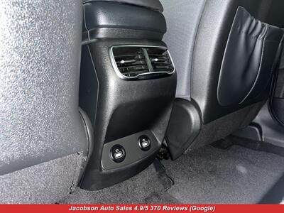 2022 Hyundai SANTA FE SEL AWD   - Photo 37 - Oshkosh, WI 54901